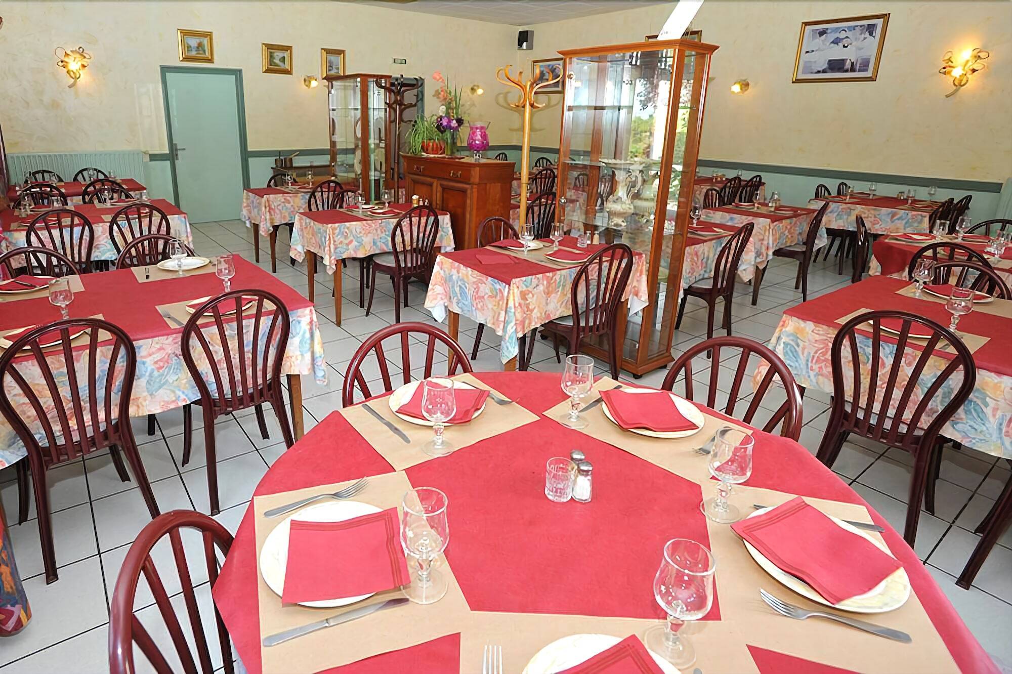 Le Bois Joli Hotel Massais Bagian luar foto